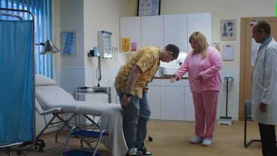 الممرضة بطلة إعلان دايس: اتشتمت على جسمي والهدف منه الكوميديا