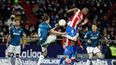 اتلتيكو مدريد يضرب ألافيس بـ رباعية في الدوري الإسباني