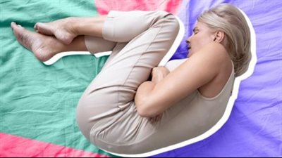 خبير يوضح تاثير وضعية النوم على صحتك 