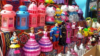 بائع فوانيس بالمنيا: الأسعار تبدأ من 5 جنيهات.. وإقبال على شراء الصبارة الراقصة | بث مباشر