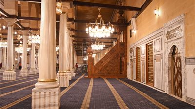 اليوم.. أول صلاة جمعة في مسجد الإمام الحسين بعد الانتهاء من أعمال الترميم والصيانة