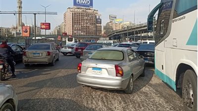 تكدس مروري في ميادين ومحاور القاهرة والجيزة