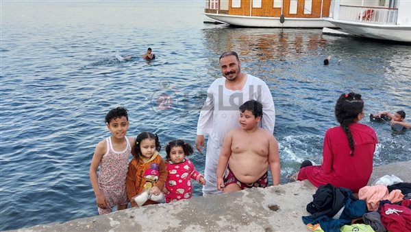 السباحة بنهر النيل