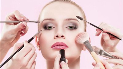 نصائح لتثبيت المكياج في فصل الصيف