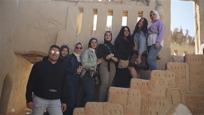ع الوادي الجديد مشروع تخرج بالأهرام الكندية لتعريف بالسياحة الداخلية