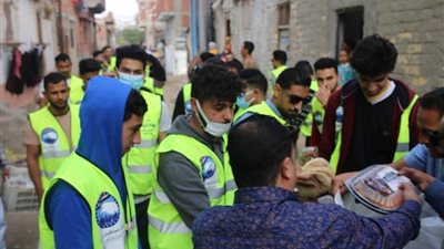 توزيع وجبات الإفطار على الصائمين وتعقيم وتطهير المساجد.. أبرز فعاليات مستقبل وطن في المحافظات