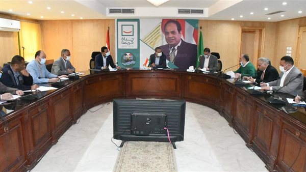 محافظ الفيوم يتابع