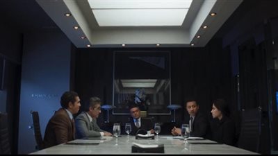 آدم منصور يكسب قضية التحرش وزين ثابت يكتسب ثقة.. تفاصيل الحلقة الثالثة من مسلسل سوتس بالعربي