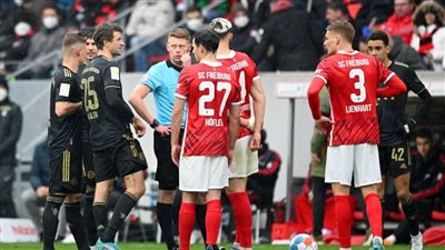 بسبب المشاركة بــ12 لاعب.. فرايبورج يطعن على نتيجة مباراة بايرن ميونخ 