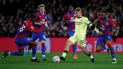 كريستال بالاس يحرم أرسنال من العودة إلى المربع الذهبي بالدوري الإنجليزي