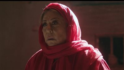 سميحة أيوب بملابس الإعدام بالحلقة الرابعة من مسلسل انحراف