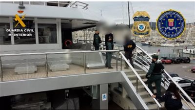 إسبانيا تحتجز يخت ملياردير مقرب من بوتن بتنسيق مع أمريكا