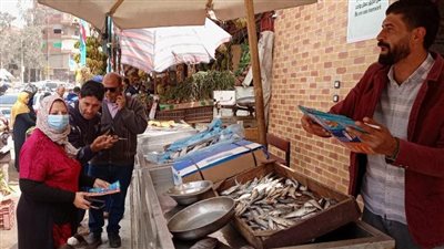 محافظ الغربية يتابع توافر السلع الغذائية وانضباط أسعارها بالمعارض خلال شهر رمضان