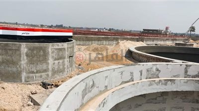 رئيس مدينة ملوي يتفقد إنشاء المركز الطبي ومحطات المعالجة ضمن مبادرة حياة كريمة 