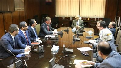 وزير الكهرباء يبحث تطور الأعمال بمشروع إنشاء مركز التحكم القومي في الطاقة