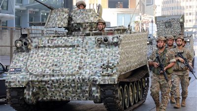 ضبط أسلحة وذخيرة.. الجيش اللبناني يتدخل لمساعدة قوات الشرطة في إيقاف نزاع عائلي بمدينة طرابلس