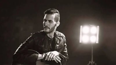 أمير عيد: الفلوس الكتير والأملاك مش نجاح.. وأغاني كايروكي بتعبر عن جيلي