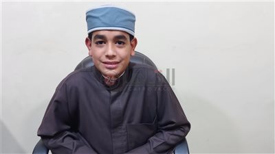حكاية «الشيخ الصغير».. لُقب بصاحب الحنجرة الذهبية ويُطلب بالإسم لقراءة القرآن والإنشاد في الاحتفالات الدينية|فيديو وصور