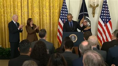 أوباما يعود للبيت الأبيض ويصف بايدن بـ نائب الرئيس