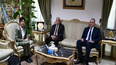 محافظ جنوب سيناء يستقبل سفيرة سويسرا للترويج للمقاصد السياحية 