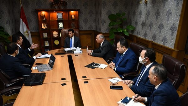 أشرف صبحي يناقش خطة