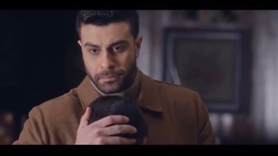 أول ظهور لـ مهند حسني في ملف سري