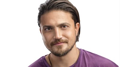 بعد قرار عودته للفن.. هيثم سعيد يكشف تفاصيل أعماله الجديدة ويؤكد استمرار إقامته في أستراليا