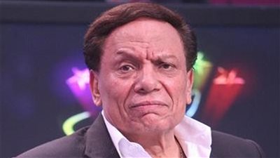 أكرم السعدني: زرت عادل إمام منذ 3 أيام وتناولنا الحلويات مع بعض.. والزعيم ليس مصابًا بالزهايمر 