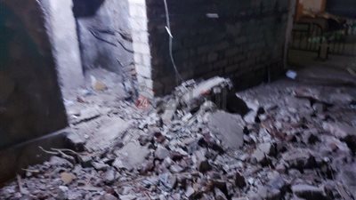 سقف الغرفة سقط فوق رؤوسهم.. القصة الكاملة لمصرع 3 أشخاص في انهيار عقار الشرابية | فيديو
