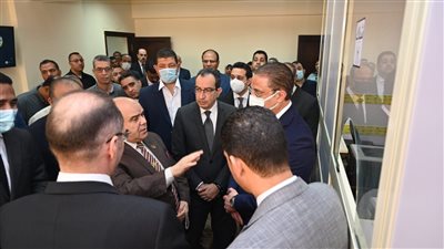 افتتاح مكتب الشهر العقاري والتوثيق بجامعة الفيوم.. تعرف على التفاصيل | صور