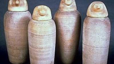  يساعدون المتوفي في رحلته إلى السماء.. تعرف على أسماء أبناء حورس