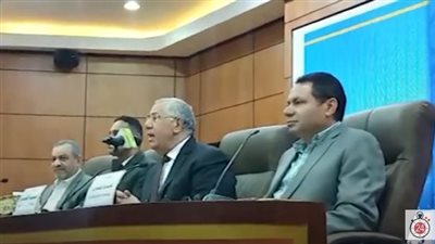 وزير الزراعة: لدينا شراكات تجارية مع 21 دولة لاستيراد القمح حال تطور الأزمة الروسية الأوكرانية | فيديو