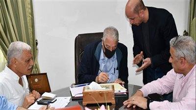 محافظ جنوب سيناء يعتمد موافقات تنمية سيناء الخاصة بالتجمعات التنموية