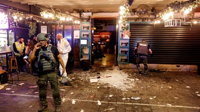 مصرع وإصابة أكثر من 10 أشخاص في هجوم بـ تل أبيب.. وأنباء عن احتجاز مستوطنين | فيديو