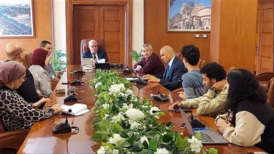 محافظ بورسعيد يناقش آليات تنفيذ مهرجان مراقبة الطيور المهاجرة والرالي 