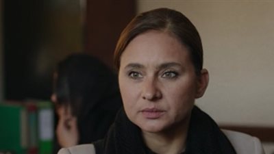 نيللي كريم تكتشف خيانة زوجها في الحلقة السابعة من فاتن أمل حربي
