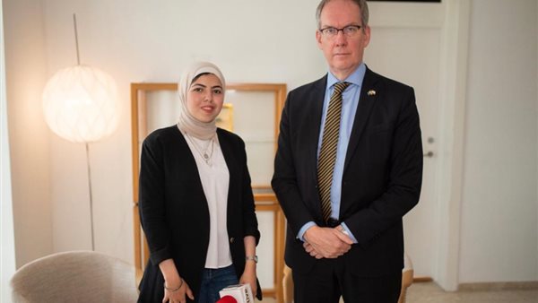 السفير السويدي مع