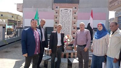 محافظة الشرقية تحيي ذكرى مذبحة بحر البقر بوضع الزهور على النصب التذكاري