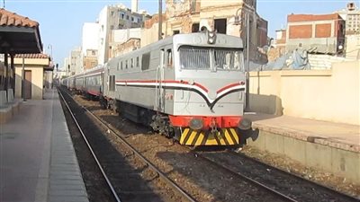 تفاصيل مصرع عريس وشقيقه أسفل عجلات قطار في الشرقية | بث مباشر