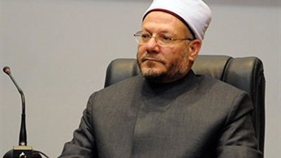 أول تعليق من مفتي الجمهورية بعد قرار التجديد له لمدة عام