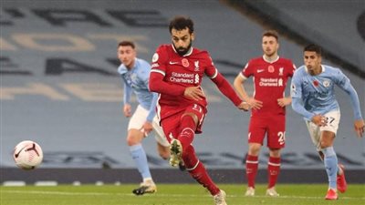 صلاح يغيب عن تشكيل الأفضل في الموسم بالدوريات الكبرى