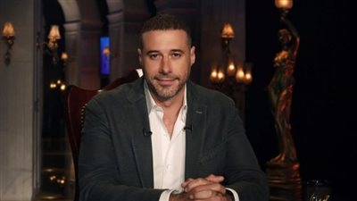 أحمد السعدني: منبهر بدور الأم ونفسي أقدمه.. وأحمد الفيشاوي أفضل فنانين جيلي | فيديوجراف