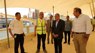 أكبر مشروع صناعي زراعي في مصر.. محافظ المنيا يتفقد إنشاء مصنع القناة لبنجر السكر