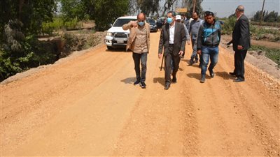 محافظ الغربية يوجه بوضع مطبات صناعية في الطرق الجديدة