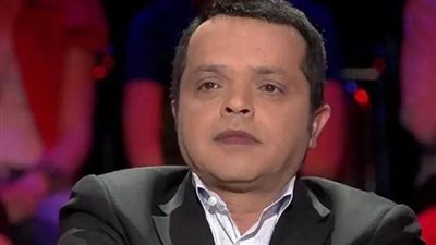 رامز جلال يداعب محمد هنيدي خلال استضافة هدى المفتي ببرنامجه: أفرح لقيت حد طولك