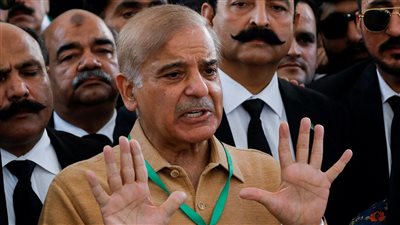 من المنفى إلى خلافة عمران خان.. من هو محمد شهباز شريف المرشح لرئاسة وزراء باكستان؟