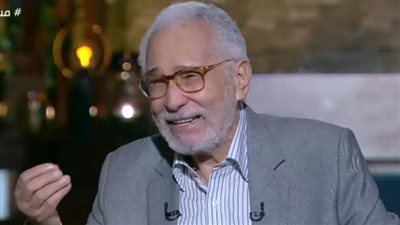 نجل عبد الرحمن أبو زهرة عن تعرض والده لـ وعكة صحية: بخير واحتفلنا بـ رأس السنة