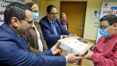 توزيع الدفعة الثانية من أجهزة لاب توب لذوي الهمم من طلاب جامعة القاهرة