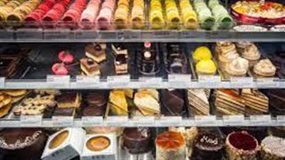 شوكولاتة مجهولة المصدر.. القبض على صاحب محل حلويات بالقاهرة