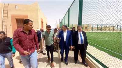 السكرتير العام لشمال سيناء يتفقد التجمعات التنموية لتوزيعها على المستحقين خلال احتفالات المحافظة بعيدها القومي
